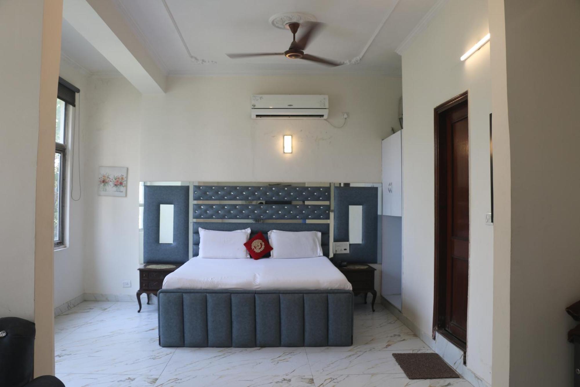 Swisston Palace Delhi  Extérieur photo